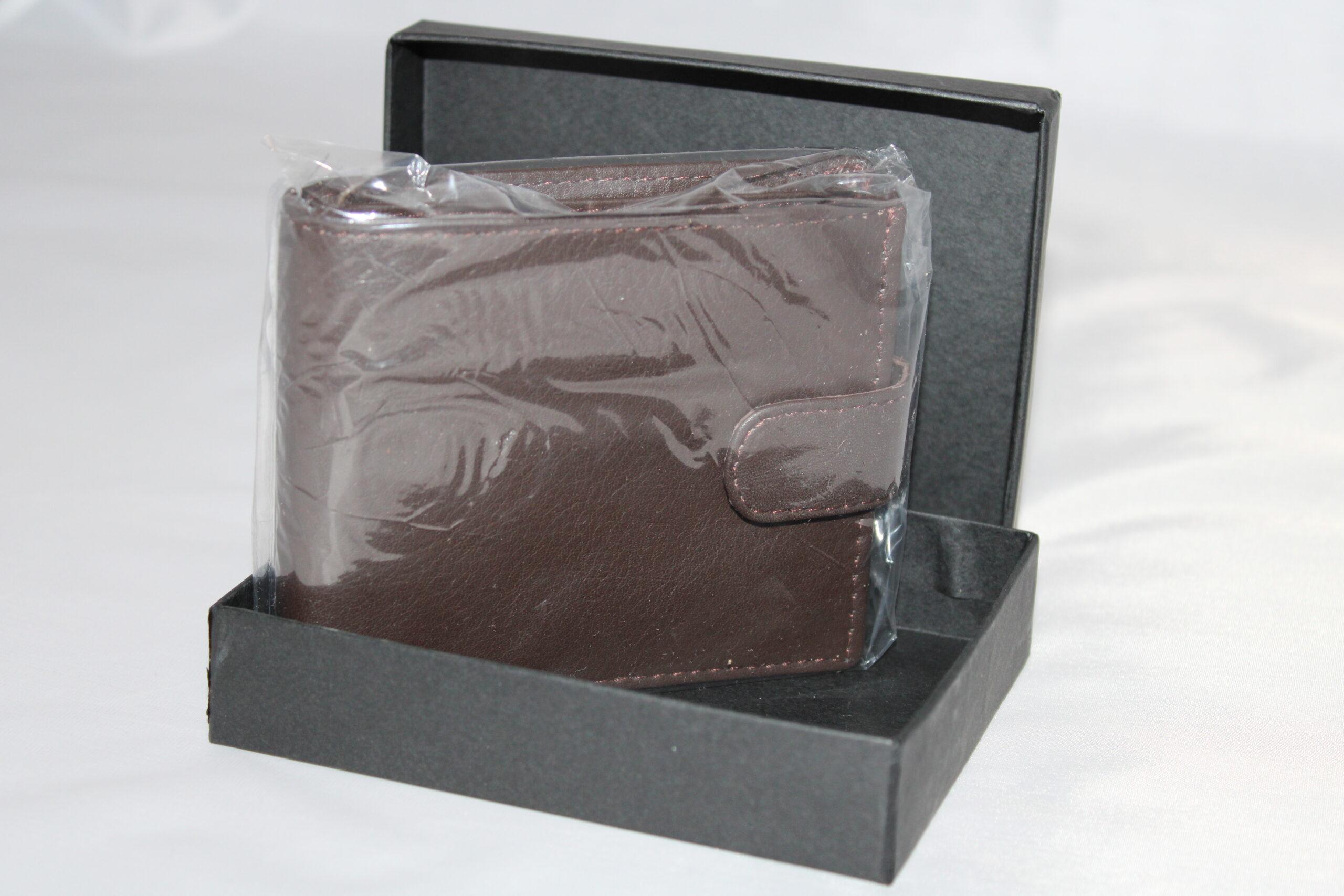 Men's leather wallet light brown on sale at merchandcart.com
