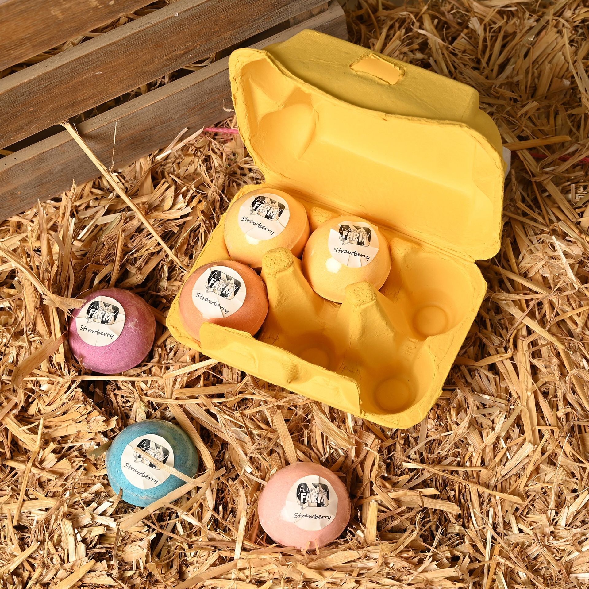 The Funny Farm Bath Fizzers in an Egg Box - "Chirpy Clean" - Photo 3 The Funny Farm Bath Fizzers in an Egg Box - "Chirpy Clean"