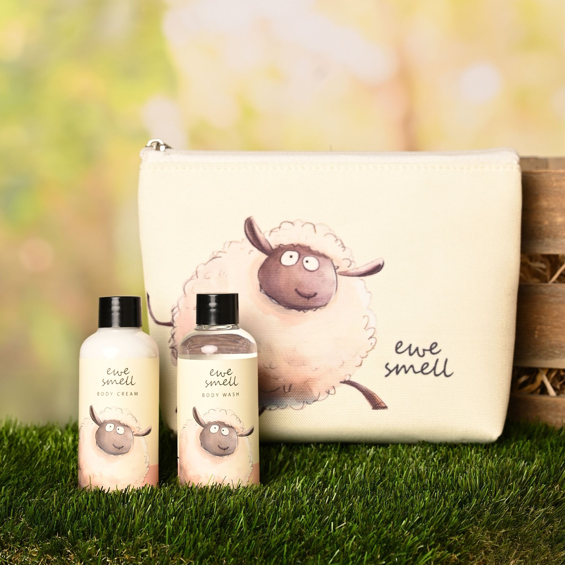 The Funny Farm Body Wash & Lotion Wash Bag Set – “Ewe Smell” - Official Stock UK The Funny Farm Body Wash & Lotion Wash Bag Set - "Ewe Smell"
